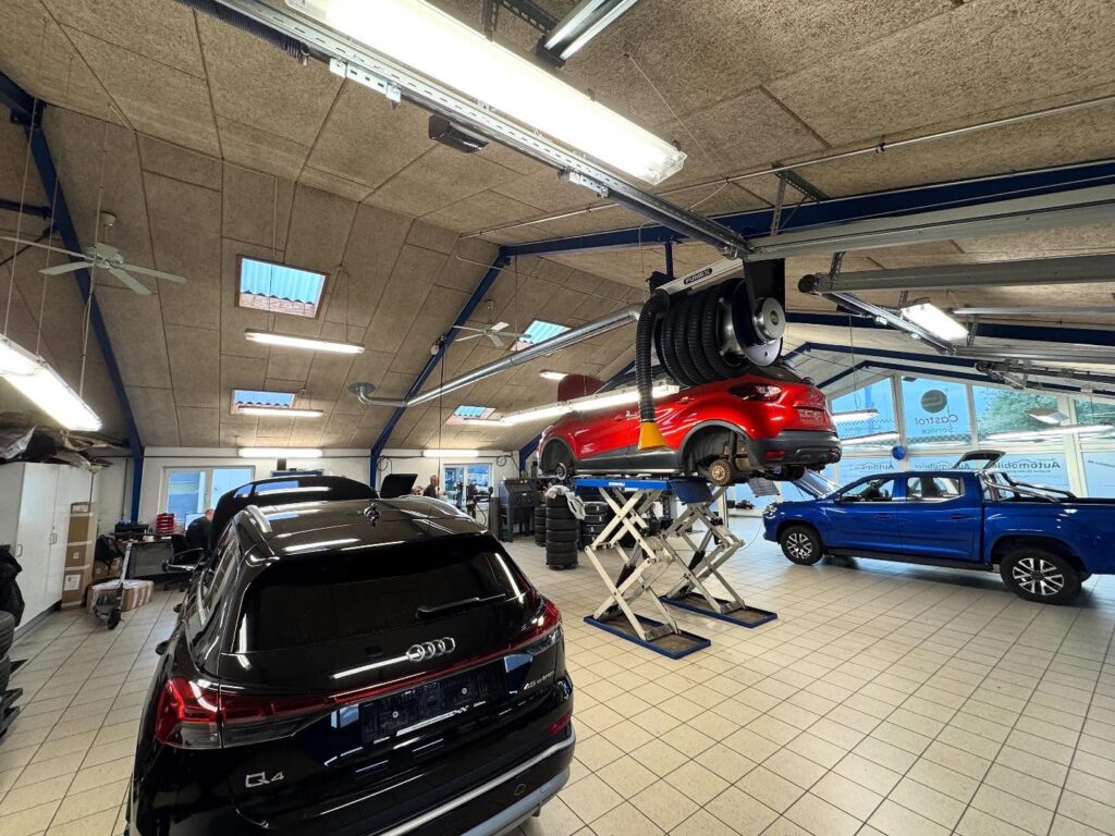 Instagram post from nim.dk. This post is in position 0.